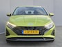 Hyundai i20 1.0 T-GDI Premium / Fabrieksgarantie tot 02-2029 / Dealer onderhouden / Allseason banden / Trekhaak afneembaar / Stuur-, Stoel en Achterbank verwarming / Trekgewicht 1110 kg / Achteruitrijcamera / Keyless Entry/Start /