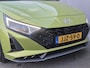 Hyundai i20 1.0 T-GDI Premium / Fabrieksgarantie tot 02-2029 / Dealer onderhouden / Allseason banden / Trekhaak afneembaar / Stuur-, Stoel en Achterbank verwarming / Trekgewicht 1110 kg / Achteruitrijcamera / Keyless Entry/Start /
