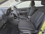 Hyundai i20 1.0 T-GDI Premium / Fabrieksgarantie tot 02-2029 / Dealer onderhouden / Allseason banden / Trekhaak afneembaar / Stuur-, Stoel en Achterbank verwarming / Trekgewicht 1110 kg / Achteruitrijcamera / Keyless Entry/Start /