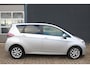 Toyota Verso-S 1.3 VVT-i Trend NL-Auto | Automaat | Navigatie | Camera | Climate Controle | Cruise Control | Panorama dak | LM-velgen | Trekhaak | 1e Eigenaar | Dealer onderhouden