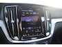 Volvo V60 T6 Plug-in hybrid AWD Plus Dark | Adaptive Cruise & Pilot Assist | Semi-Elektrische Trekhaak | Verwarmbare Voorruit | Premium Audio by Harman Kardon | 360-Camera | Stoel&Stuurverwarming |