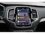 Volvo XC90 T8 Ultimate Dark | Verwarmbare voorstoelen | Massagefunctie voorstoelen | Verwarmbare achterbank | Premium Audio by Bowers & Wilkin | Panorama dak | Rondom zichtcamera | Luchtvering | 20 inch Lichtmetalen velgen | Semi elektrische trekhaak