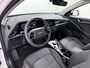 Kia Niro EV E-Niro Business 64kWh | BETREFT NIEUWE AUTO | VOLLEDIGE KIA GARANTIE VAN TOEPASSING| CAMERA| STOEL/ STUURVERWARMING| ADAP. CRUISE