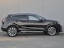 Nissan Qashqai 1.3 DIG-T Tekna + / Allseason banden / Panoramadak / Rondomzicht camera / Bose Audio Systeem / Stuur-, Stoel en Voorruit verwarming / Trekgewicht 1500 kg / Keyless Entry/Start / Adaptief CC /