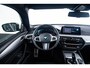 BMW 5-Serie Touring 520i High Executive Edition M Sport - Panoramadak - Head up - Parking/Driving Assistant - Active Protection - Comfortstoelen - Elektrisch verwarmde voorstoelen - HiFi - M Sportonderstel -