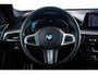 BMW 5-Serie Touring 520i High Executive Edition M Sport - Panoramadak - Head up - Parking/Driving Assistant - Active Protection - Comfortstoelen - Elektrisch verwarmde voorstoelen - HiFi - M Sportonderstel -
