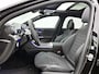 Mercedes-Benz C-klasse 300 e Business Solution AMG | Premium Plus pakket | Trekhaak | Nightpakket | Middenconsole metaalstructuur | Digital Light | Head-up display | Panoramaschuifdak | 360°-camera | Memorypakket | Augmented Reality Navigation |