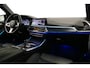 BMW X5 xDrive45e M Sport / Maxton Design Bodykit V.2 / Panoramadak / Stoelmassage / BMW Laser koplampen / Stoelkoeling + verwarming / Luchtvering / Rondomzichtcamera / HUD / Apple Carplay - Android Auto / Keyless / Lederen bekleding / Achteruitrijcamera / Stuurwielverwarming / Ambienteverlichting / Shadow Line koplampen
