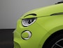 Abarth 500c Abarth Scorpionissima 42 kWh | Achteruitrijcamera | Keyless | Cruise Control | Apple Carplay/Android Auto | lichtmetalen velgen 18" |