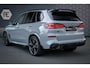BMW X5 XDrive 50e | SKYLOUNGE | M SPORTSTOELEN | MASSAGE | STOELVERKOELING & VERWARMING | BOWERS & WILKINS | SFEERVERLICHTING | 360 CAMERA | CARPLAY | SPOILERPAKKET |
