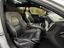 Volvo V60 2.0 T6 Twin Engine AWD R-Design Automaat / 1e Eigenaar / Harman-Kardon / Panoramadak / Trekhaak / Leder / Camera / LED /