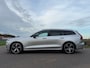 Volvo V60 2.0 T6 Twin Engine AWD R-Design Automaat / 1e Eigenaar / Harman-Kardon / Panoramadak / Trekhaak / Leder / Camera / LED /