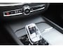 Volvo XC60 T6 350PK Automaat Plug-in hybrid AWD Plus Dark / Panoramadak / Harman Kardon / Luchtvering / 360 camera / Sport stoelen / 21'' velgen / NIEUWPRIJS EUR 81.500,-