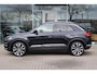 Volkswagen T-Roc 1.5 Style TSI 150pk | Pano | Adaptive | Parkeersensoren | Carplay | DAB | Navigatie | LED