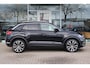 Volkswagen T-Roc 1.5 Style TSI 150pk | Pano | Adaptive | Parkeersensoren | Carplay | DAB | Navigatie | LED