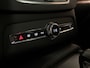 Volvo XC90 T8 AWD Recharge R-Design | Luchtvering | Trekhaak | 360° Camera | Head-Up Display | Harman Kardon | Schuifdak | Adaptieve Cruise Control | Standkachel met Volvo On Call App | Stoelverwarming voor+achter | Stuurwielverwarming | 22 Inch | Full LED Meesturen