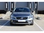 Volvo V40 Cross Country T4 Momentum | Navigatie | Cruise Control | Bluetooth Telefonie & Multimedia | Climate Control | Radio | Regensenor | Parkeersensor achter |