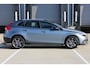 Volvo V40 Cross Country T4 Momentum | Navigatie | Cruise Control | Bluetooth Telefonie & Multimedia | Climate Control | Radio | Regensenor | Parkeersensor achter |