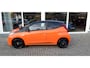 Toyota Aygo 1.0 VVT-i x-play Orange Automaat