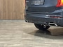 Volvo XC90 T8 AWD Recharge R-Design | Trekhaak | Schuifdak | Adaptieve Cruise Control | Stoel en Stuurwielverwarming | Parkeercamera | Pilot Assist | Elektrische voorstoelen geheugen | Lederen bekleding | Zitting verlenging voorstoelen | 20 Inch | Keyless Drive | Pa