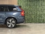 Volvo XC90 T8 AWD Recharge R-Design | Trekhaak | Schuifdak | Adaptieve Cruise Control | Stoel en Stuurwielverwarming | Parkeercamera | Pilot Assist | Elektrische voorstoelen geheugen | Lederen bekleding | Zitting verlenging voorstoelen | 20 Inch | Keyless Drive | Pa