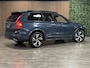 Volvo XC90 T8 AWD Recharge R-Design | Trekhaak | Schuifdak | Adaptieve Cruise Control | Stoel en Stuurwielverwarming | Parkeercamera | Pilot Assist | Elektrische voorstoelen geheugen | Lederen bekleding | Zitting verlenging voorstoelen | 20 Inch | Keyless Drive | Pa