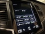 Volvo XC90 T8 AWD Recharge R-Design | Trekhaak | Schuifdak | Adaptieve Cruise Control | Stoel en Stuurwielverwarming | Parkeercamera | Pilot Assist | Elektrische voorstoelen geheugen | Lederen bekleding | Zitting verlenging voorstoelen | 20 Inch | Keyless Drive | Pa