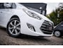 Hyundai ix20 1.6i Go!|Dealer oh|Stoel/Stuurverwarming|achteruit rij camera|Navi|Climate|Lage KM stand