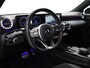 Mercedes-Benz A-klasse 180 AUT. AMG SPORT + PANORAMA | SFEERVERLICHTING | CAMERA | ADAPTIVE CRUISE | CARPLAY