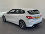 BMW 1-Serie 118i Sportline Business Edition Aut. Navigatie Apple Carplay/Android Auto Camera Parkeersensoren Cruise Control Virtual Cockpit Sfeerverlichting Ledverlichting Climate Control Lichtmetalen velgen