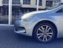 Toyota Avensis 1.8 VVT-i 147pk Dynamic Business | Trekhaak, Navigatie, Parkeersensoren, Camera, Cruise control, Half leer, Stoelverwarming