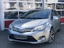 Toyota Avensis 1.8 VVT-i 147pk Dynamic Business | Trekhaak, Navigatie, Parkeersensoren, Camera, Cruise control, Half leer, Stoelverwarming