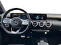 Mercedes-Benz A-klasse 250e AMG Line ** HP-LED, NAVI+, PANORAMA, DISTR, HuD, KEYLESS, 19-inch LMV ** 1e EIG - UNFALLFREI ** ** INFORMEER OOK NAAR ONZE AANTREKKELIJKE FINANCIAL-LEASE TARIEVEN **