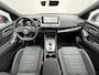 Nissan Qashqai 1.5 e-Power N-Design / Panoramadak / 360° Camera / Apple Carplay & Android Auto / Navigatie full map / Stuur- en Stoelverwarming / Voorruit Verwarming / Keyless Entry & Start / Adaptieve Cruise Control / Climate Control / Alcantara Bekleding /