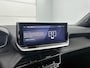 Peugeot 2008 1.2 Allure 100pk Automaat | Navigatie | Climate Control | Cruise Control | Camera/Parkeersensoren Voor + Achter | LED | 17" Lichtmetalen Velgen | Dodehoekdetectie | Apple Carplay/Android Auto |
