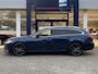 Mazda 6 Sportbreak 2.0 SkyActiv-G 165 Sportive / Automaat / NL-Auto / Luxe-Lederen Bekleding / Elektr.-Stoelen met Geheugen / Stoelverwarming V + A / Stoelverkoeling / Stuurverwarming / Head-Up-Display / Afneembare-Trekhaak / Adaptieve Cruise-Control / Climate-Control / Apple-Carplay & Android-Auto / Premium Bose-Audio / Keyless / LED / Dodehoek-Detectie / DAB Radio-Bluetooth / Navi / PDC V+A met 360°-Camera / 19'' LMV / ENZ.