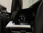Volkswagen Golf 1.0 eTSI DSG Life Virtual Cockpit Navigatie Sfeerverlichting Parkeersensoren