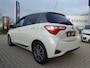 Toyota Yaris 1.5 Hybrid 100pk 5D CVT Bi-Tone