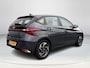 Hyundai i20 1.0 T-GDI Comfort Smart GEEN AFLEVERKOSTEN | Automaat | Parkeersensoren voor- en achter | Achteruitrijcamera | Navigatiesysteem | Airconditioning | Elektrisch bedienbare ramen voor- en achter | Cruise Control | 12 maanden BOVAG garantie