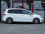 Volkswagen Touran 1.4 TSI Highline R 7p. | R-Line | LED Koplampen | Navigatie | Climate Control | Adaptieve Cruise Control | Stoelverwarming | Parkeersensoren | 7 Persoons | Privacy Glas | 18'' Lichtmetalen Velgen |