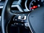 Volkswagen Touran 1.4 TSI Highline R 7p. | R-Line | LED Koplampen | Navigatie | Climate Control | Adaptieve Cruise Control | Stoelverwarming | Parkeersensoren | 7 Persoons | Privacy Glas | 18'' Lichtmetalen Velgen |