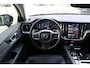 Volvo V60 2.0 T6 Plug-in hybrid AWD Essential Edition | Stoelverwarming voor + achter| Stuurwielverwarming| Side-Skirts| RVS- bumperbescherming achter|