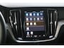 Volvo V60 2.0 T6 Plug-in hybrid AWD Essential Edition | Stoelverwarming voor + achter| Stuurwielverwarming| Side-Skirts| RVS- bumperbescherming achter|