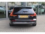 Volvo V60 2.0 T6 Plug-in hybrid AWD Essential Edition | Stoelverwarming voor + achter| Stuurwielverwarming| Side-Skirts| RVS- bumperbescherming achter|