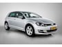 Volkswagen Golf 1.2 TSI Highline (Goed onderhoud, NL-auto, Navi, Parkeerhulp, Cruise Con, Etc)