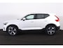 Volvo XC40 B3 Core - IntelliSafe Assist & Surround - 360º Camera - Verwarmde voorstoelen & stuur - Parkeersensoren voor & achter - Elektr. bedienb. voorstoelen met geheugen links - Draadloze tel. lader - Extra getint glas - 19' LMV