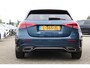 Mercedes-Benz A-klasse 180 AUT7 AMG LINE 19'' SFEER WIDESCREEN CAMERA <<NL AUTO>>