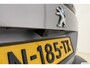 Peugeot e-2008 EV GT Pack 50 kWh | Adaptive Cruise Control | Panorama dak | Stoelverwarming | Alcantara bekleding | Full LED | Camera | Drive Assist | Keyless Entry & Start | Navigatie