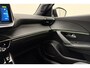 Peugeot e-2008 EV GT Pack 50 kWh | Adaptive Cruise Control | Panorama dak | Stoelverwarming | Alcantara bekleding | Full LED | Camera | Drive Assist | Keyless Entry & Start | Navigatie