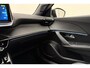 Peugeot e-2008 EV GT Pack 50 kWh | Adaptive Cruise Control | Panorama dak | Stoelverwarming | Alcantara bekleding | Full LED | Camera | Drive Assist | Keyless Entry & Start | Navigatie